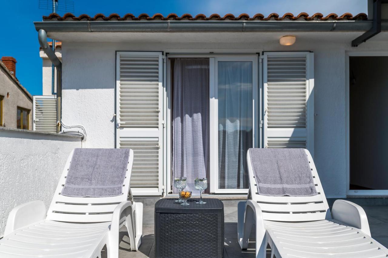 Apartment And Rooms Dalmatiko Vodice Extérieur photo