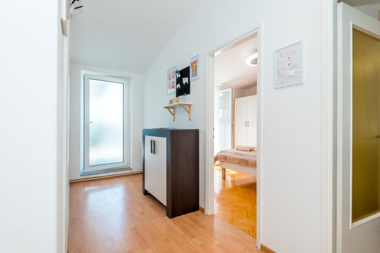 Apartment And Rooms Dalmatiko Vodice Extérieur photo