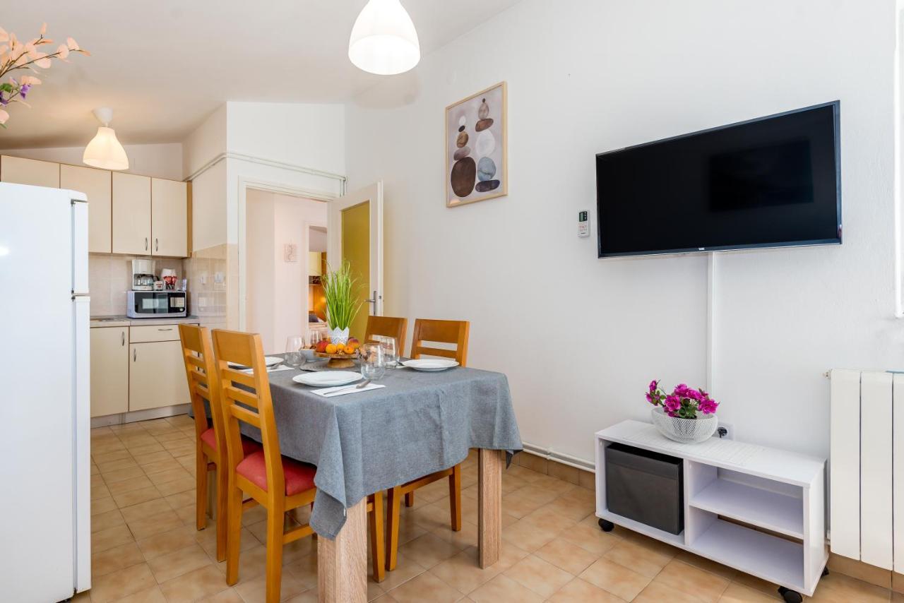 Apartment And Rooms Dalmatiko Vodice Extérieur photo