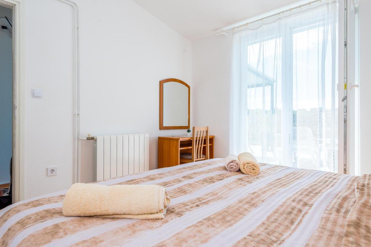 Apartment And Rooms Dalmatiko Vodice Extérieur photo