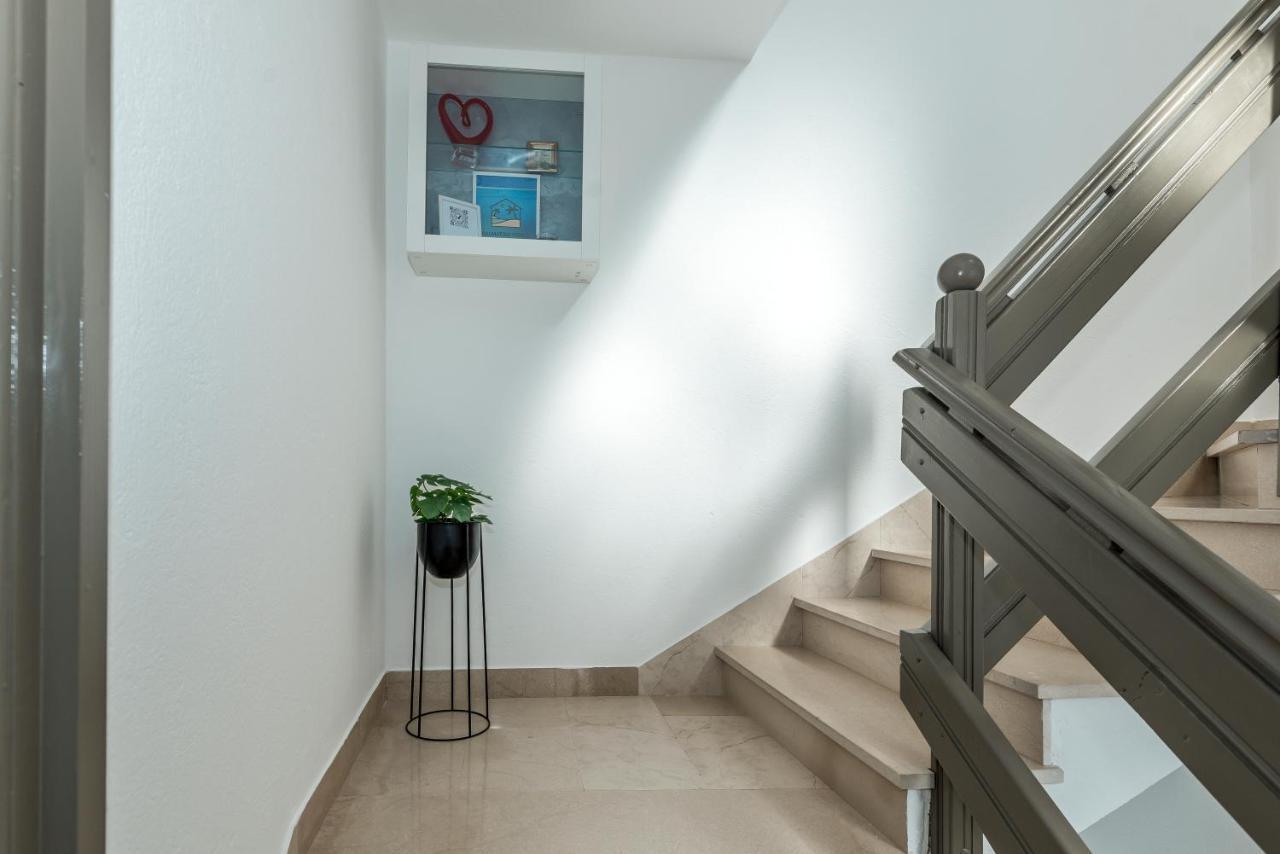 Apartment And Rooms Dalmatiko Vodice Extérieur photo