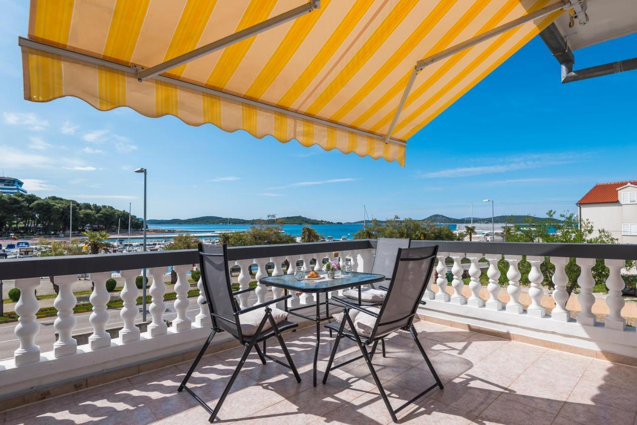 Apartment And Rooms Dalmatiko Vodice Extérieur photo