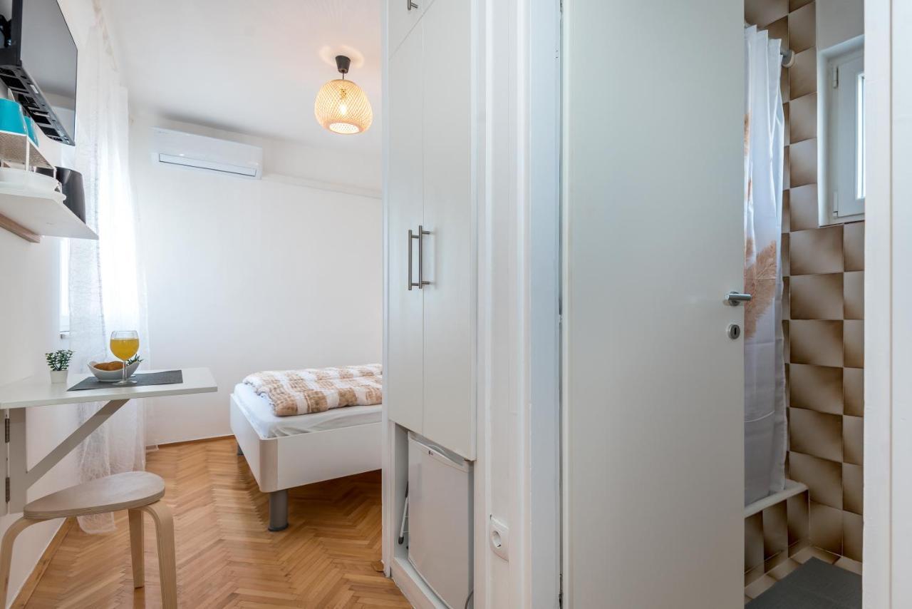 Apartment And Rooms Dalmatiko Vodice Extérieur photo
