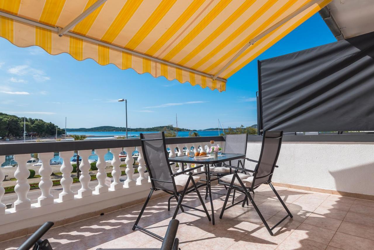 Apartment And Rooms Dalmatiko Vodice Extérieur photo