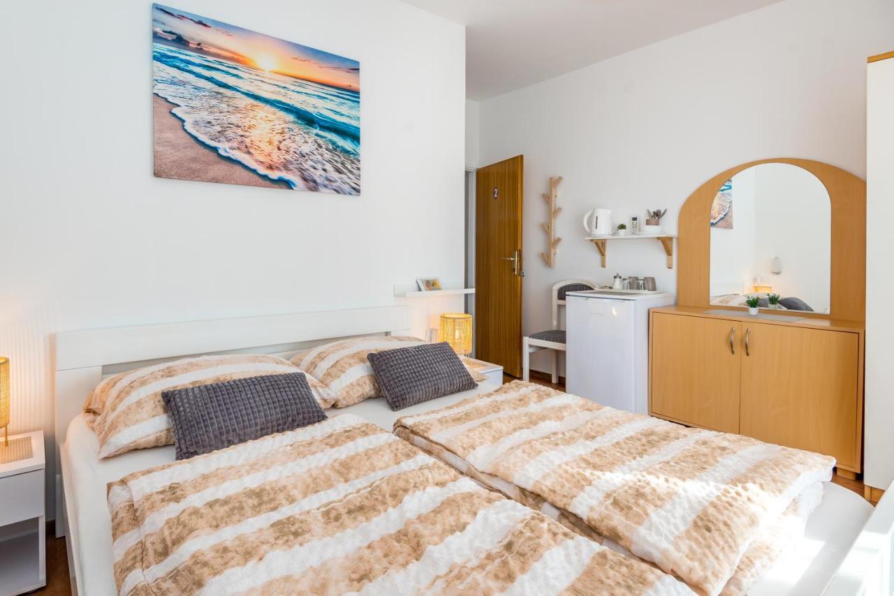 Apartment And Rooms Dalmatiko Vodice Extérieur photo