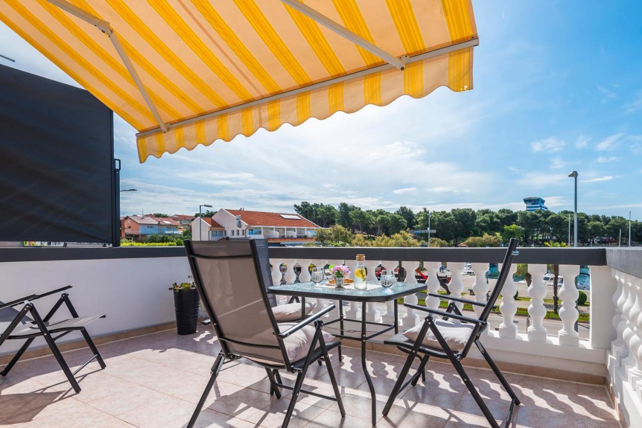 Apartment And Rooms Dalmatiko Vodice Extérieur photo